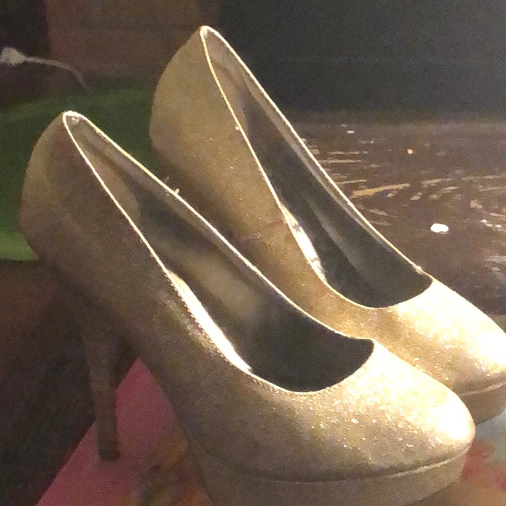 Gold glitter heels